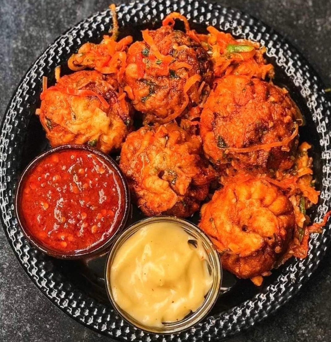 Freshly prepared starters platter by Al-Hamza Caterers